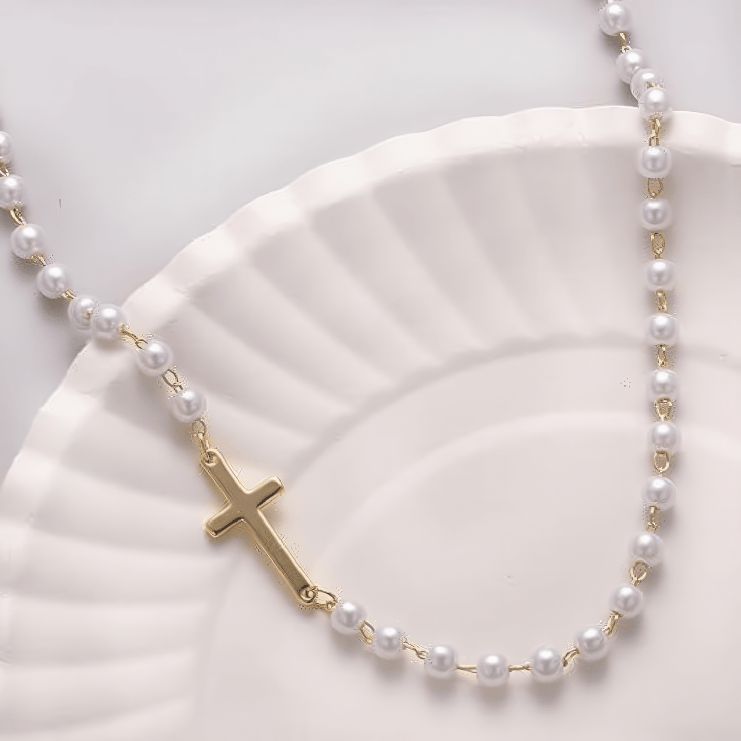 Klerona & Co Pearl Cross Necklace - Klerona & Co