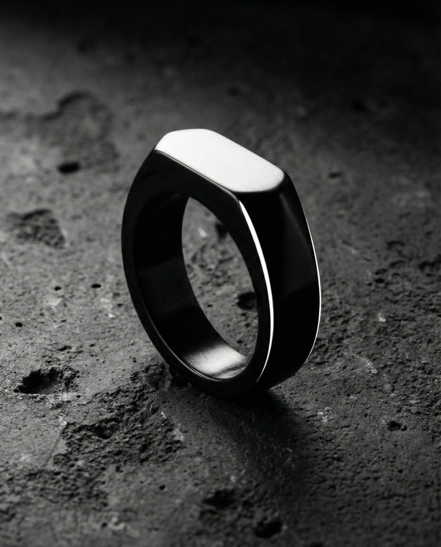 The Vault Signet - Klerona & Co